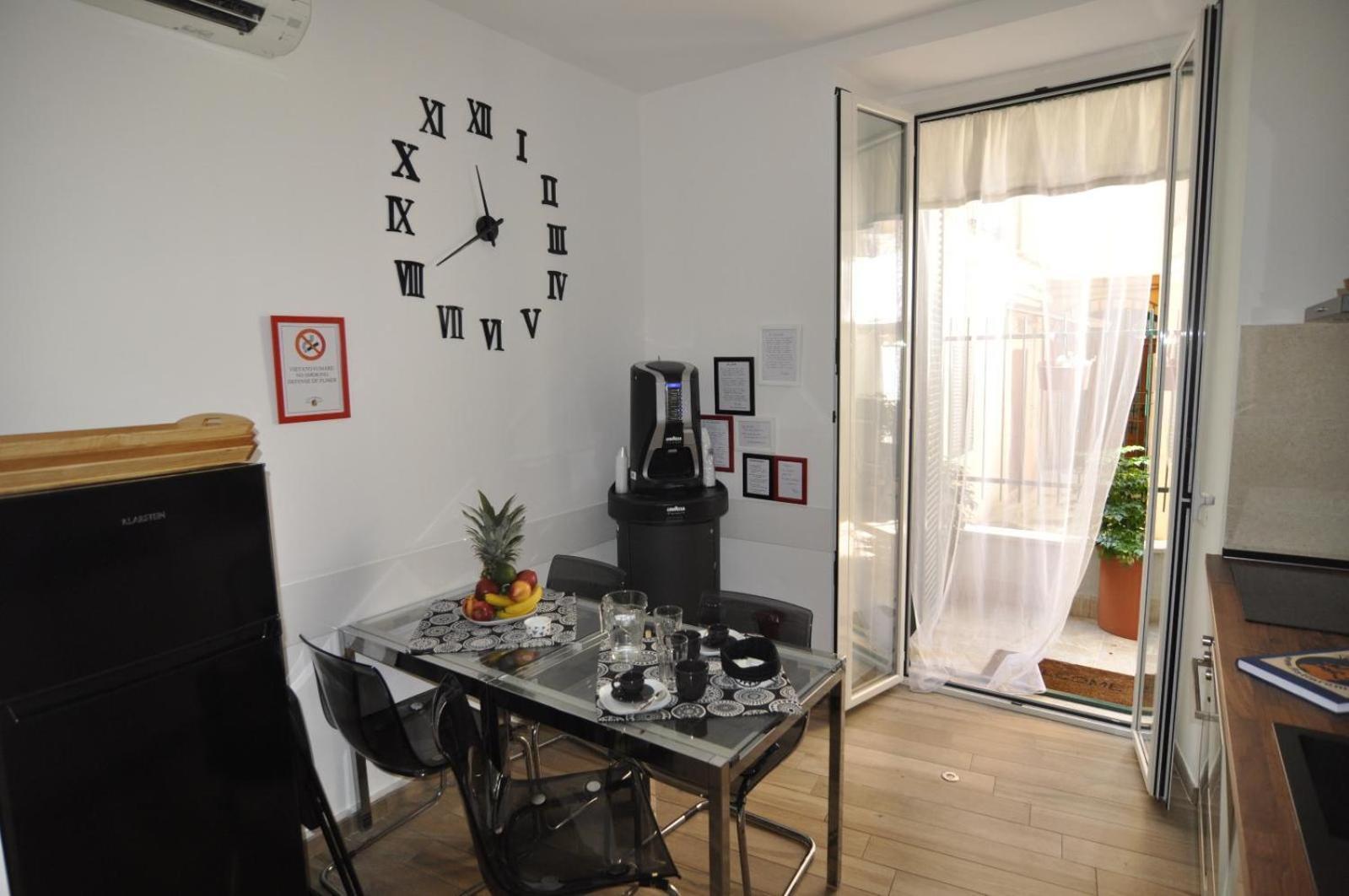 Flatinrome Trastevere Deluxe Rooms - Green Patio Eksteriør billede