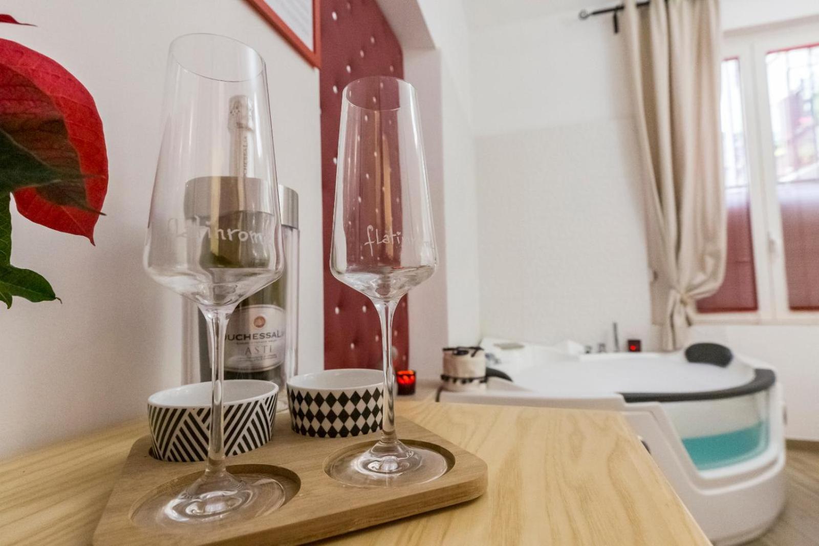 Flatinrome Trastevere Deluxe Rooms - Green Patio Eksteriør billede