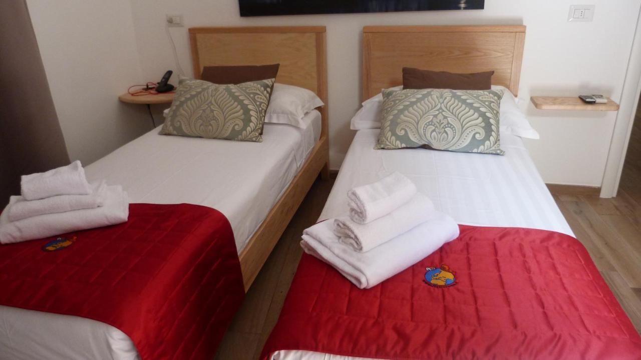 Flatinrome Trastevere Deluxe Rooms - Green Patio Eksteriør billede