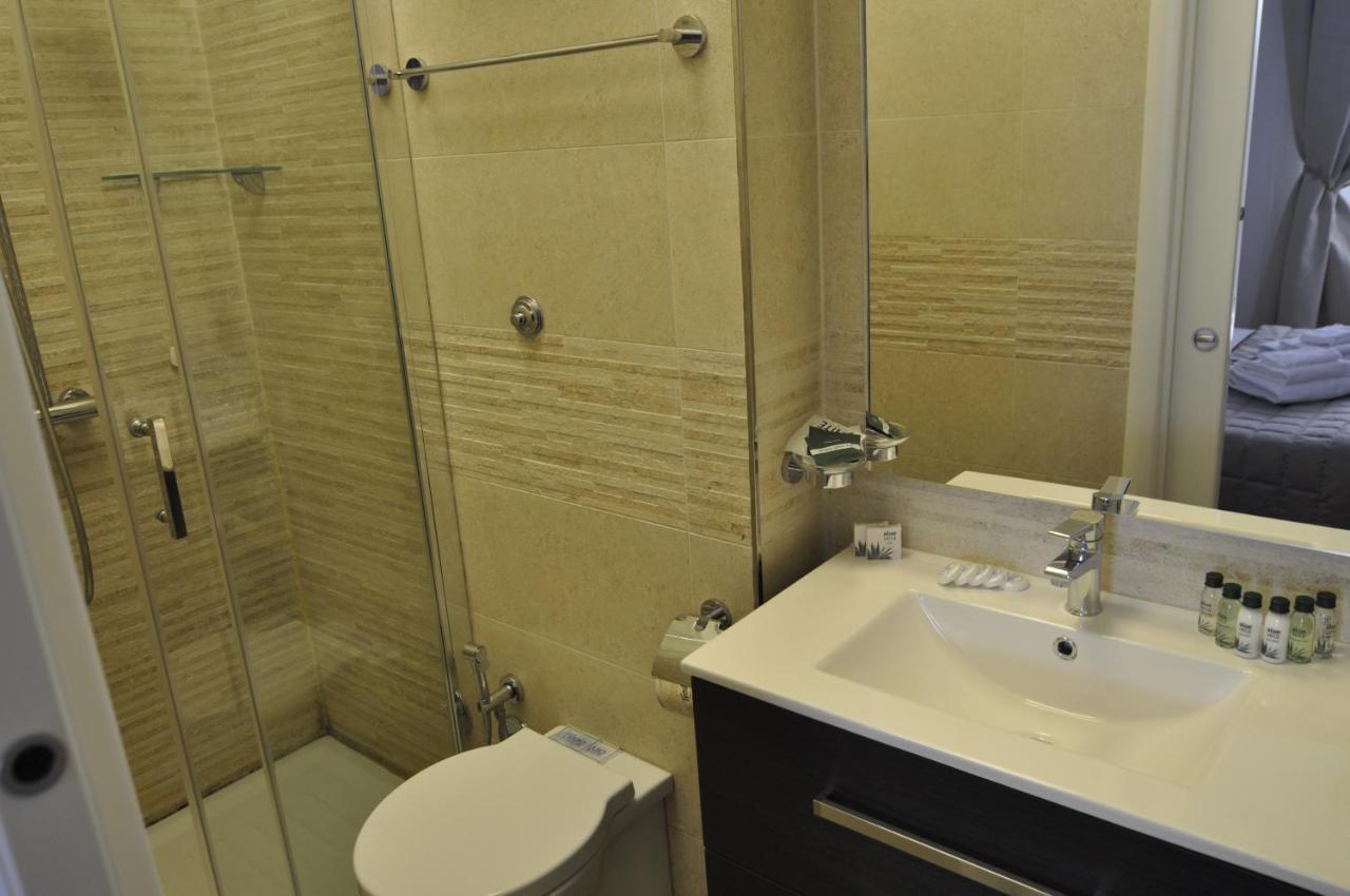 Flatinrome Trastevere Deluxe Rooms - Green Patio Eksteriør billede